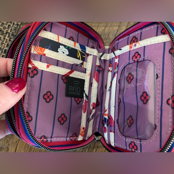 Lug Splits Wallet. Cardinals Cream. NWT - Picture 10 of 10